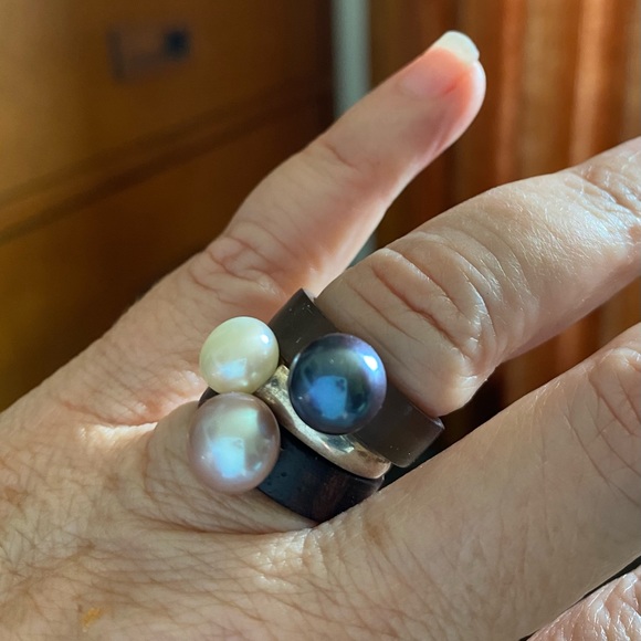 Pearl rings - stacked - Picture 2 of 3